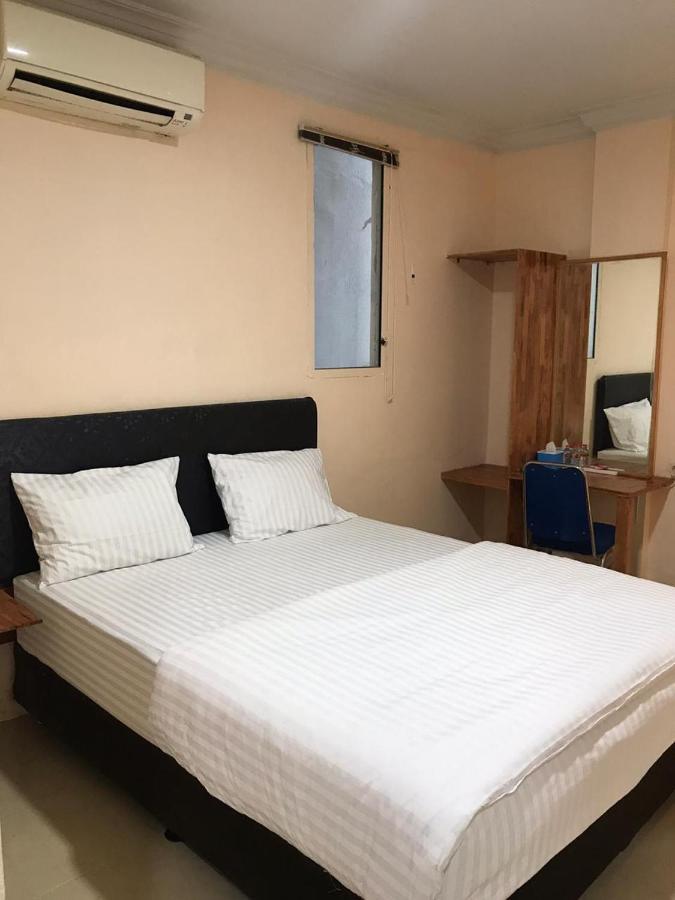 Waringin Residence Medan Luaran gambar
